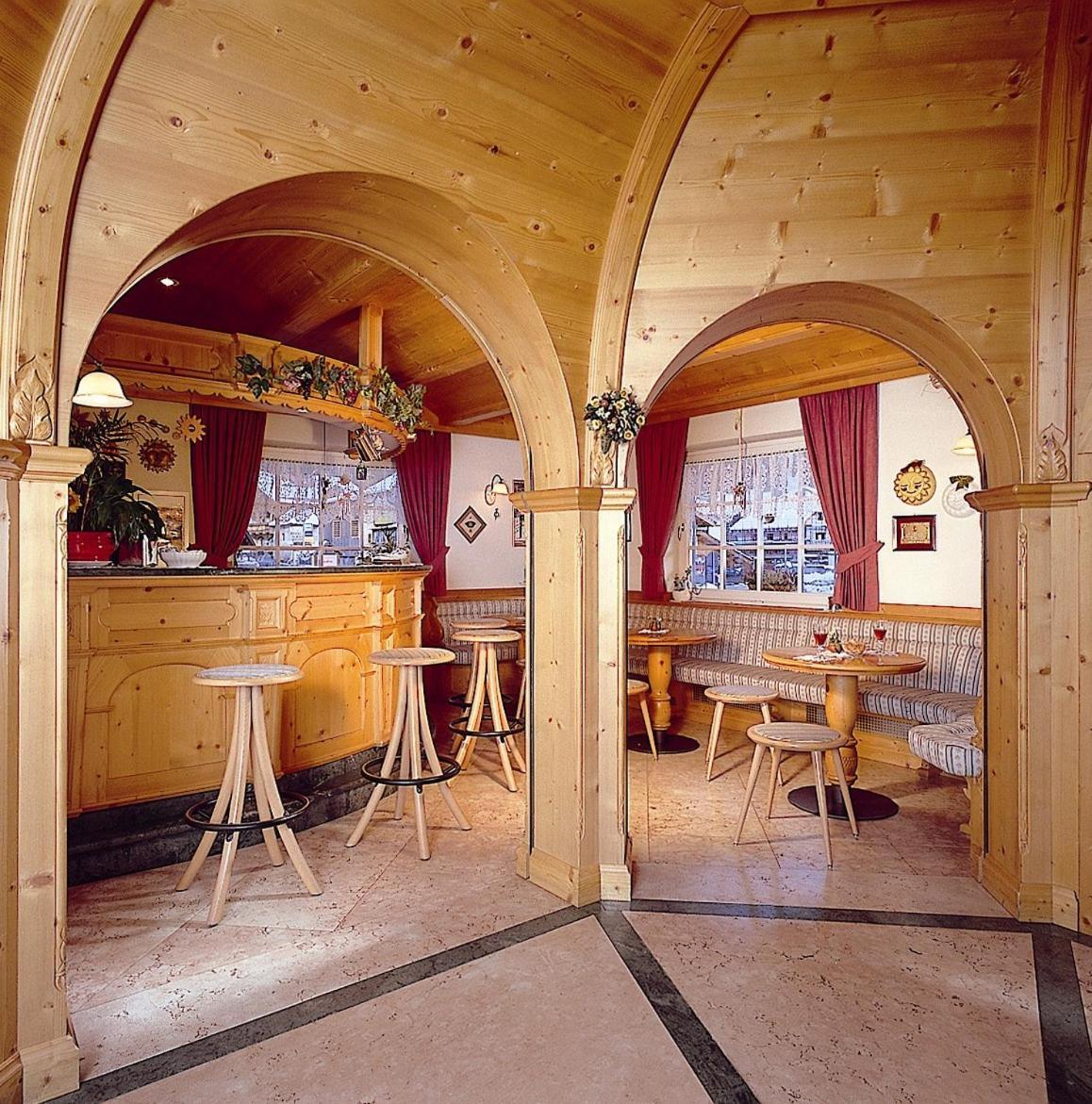 Hotel Garni Soreie Pozza di Fassa Zewnętrze zdjęcie