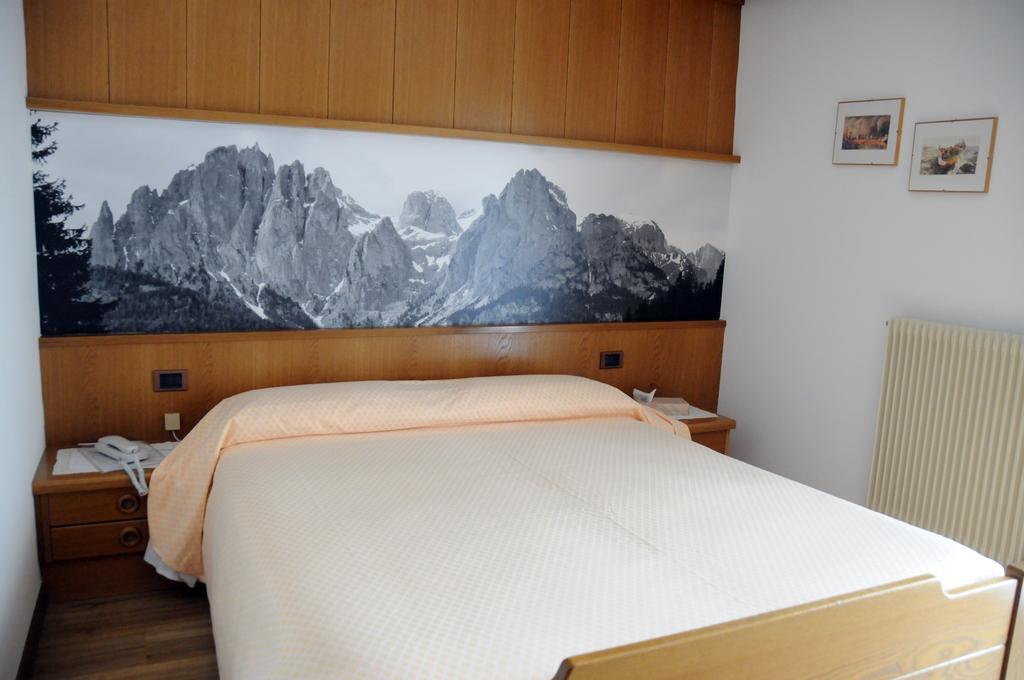 Hotel Garni Soreie Pozza di Fassa Zewnętrze zdjęcie