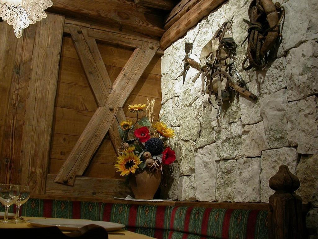 Hotel Garni Soreie Pozza di Fassa Zewnętrze zdjęcie