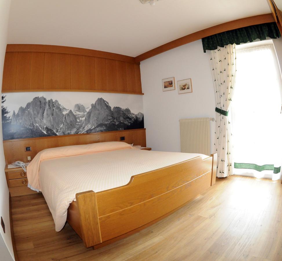 Hotel Garni Soreie Pozza di Fassa Zewnętrze zdjęcie