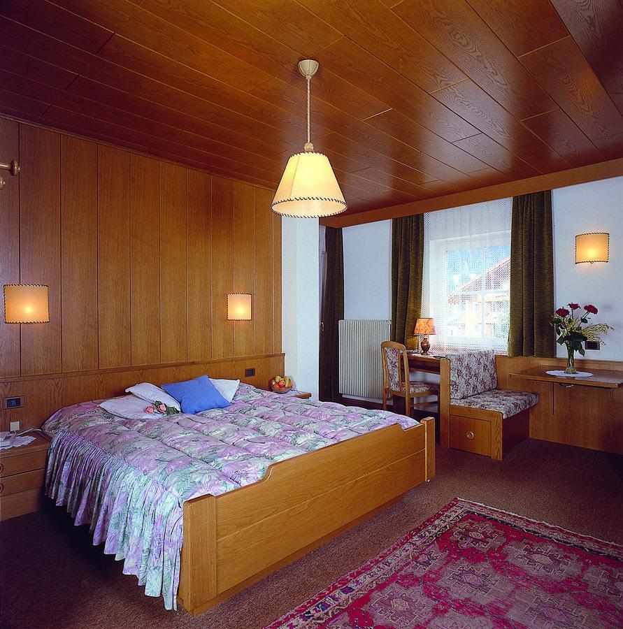Hotel Garni Soreie Pozza di Fassa Zewnętrze zdjęcie