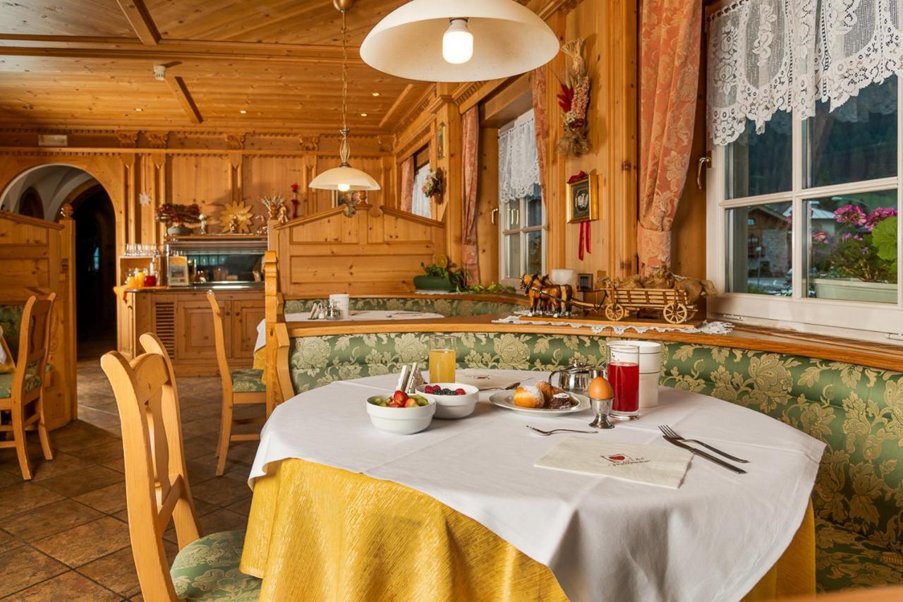 Hotel Garni Soreie Pozza di Fassa Zewnętrze zdjęcie